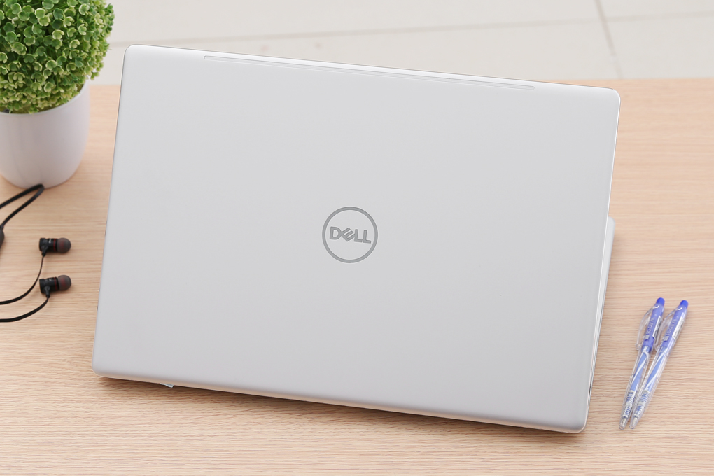 Laptop Dell Inspiron 7570 i7 8550U/8GB/1TB+128GB/4GB MX130/Win10/Office365/(782P82) Màu Bạc