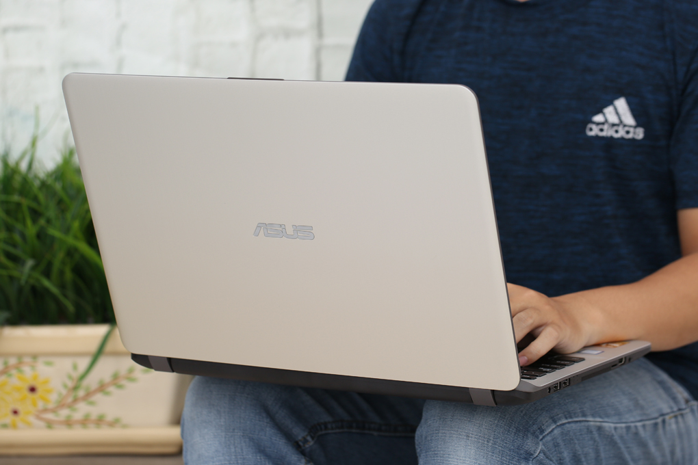 Laptop Asus VivoBook X507UF i5 8250U/4GB/1TB/MX130/Win10 (EJ121T) Màu Vàng đồng