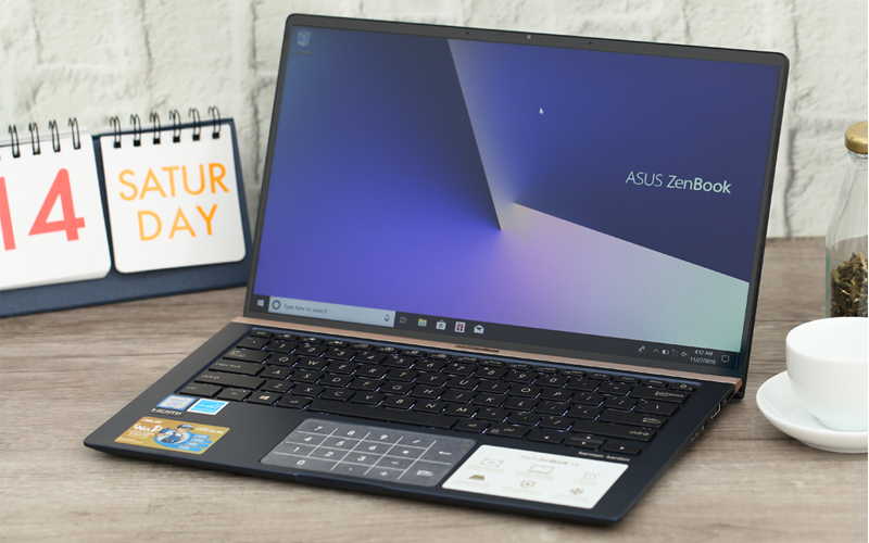 Thiết kế hiện đại trên laptop nhỏ gọn Asus Zenbook UX433FA i7 (A6076T)