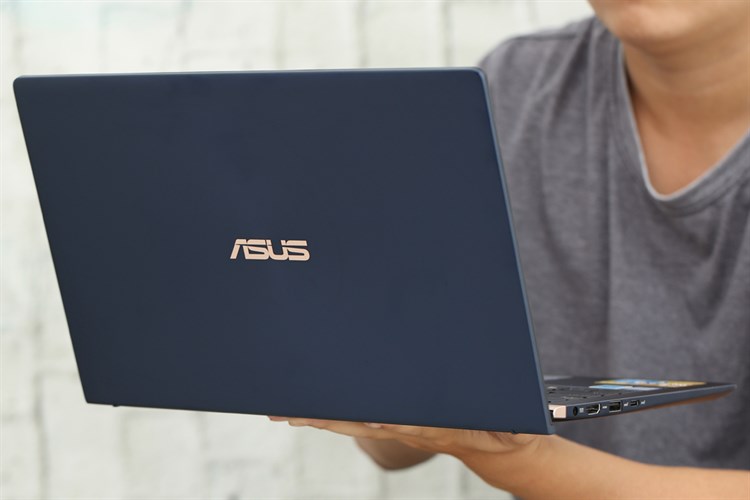 Laptop Asus ZenBook UX433FA i5 8265U/8GB/256GB/Túi/Win10 (A6061T) Màu Xanh Dương