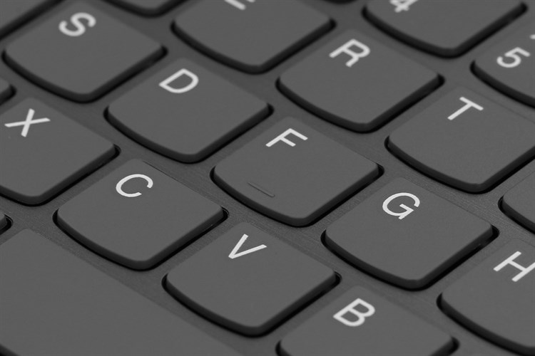 Laptop Lenovo Ideapad 330 15IKBR i5 8250U/4GB/1TB/2GB AMD 530/Win10 (81DE010DVN) Màu Đen