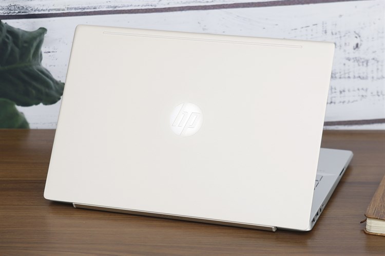 Laptop HP Pavilion 14 ce1011TU i3 8145U/4GB/1TB/Win10 (5JN17PA) Màu Vàng