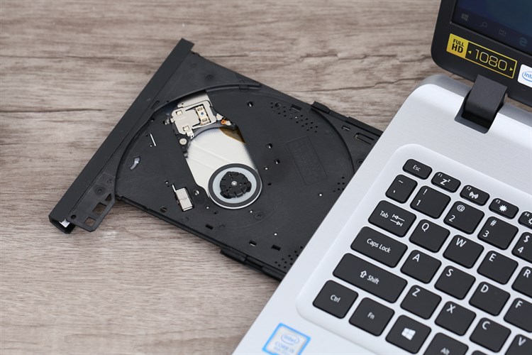 Laptop Acer Aspire A515 53 5112 i5 8265U/4GB+16GB/1TB/Win10 (NX.H6DSV.002)