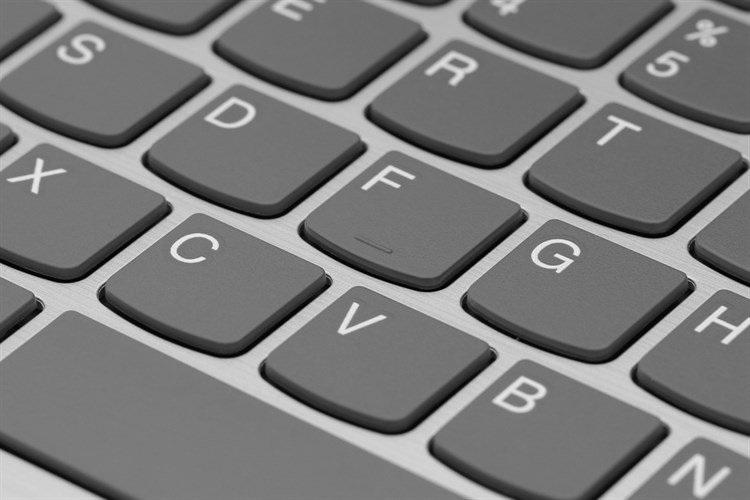 Laptop Lenovo IdeaPad 330 15IKB i3 8130U/4GB+16GB/1TB/Win10 (81DE020YVN) Màu Xám