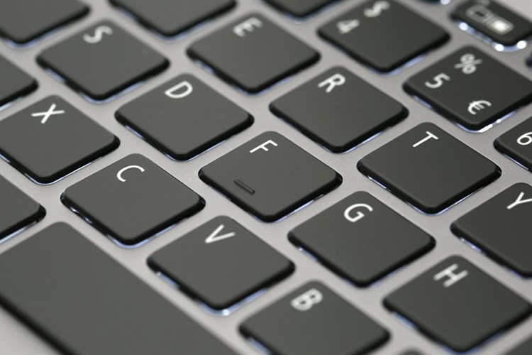 Laptop Acer Spin SP513 52N 556V i5 8250U/8GB/256GB/Touch/Win10 (NX.GR7SV.004) Màu Xám