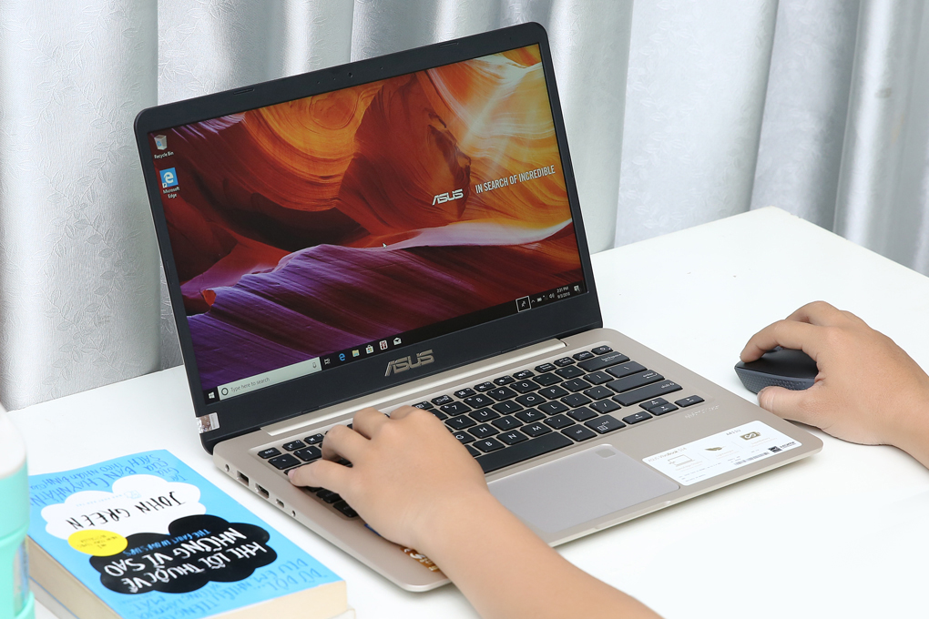Laptop Asus Vivobook A411UA i5 8250U/4GB/1TB/Win10 (BV445T) - 14