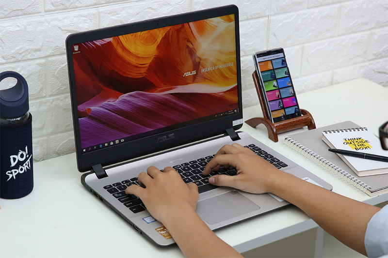  Laptop Asus X507UF-EJ077T vá»i thiáº¿t káº¿ tá»i giáº£n