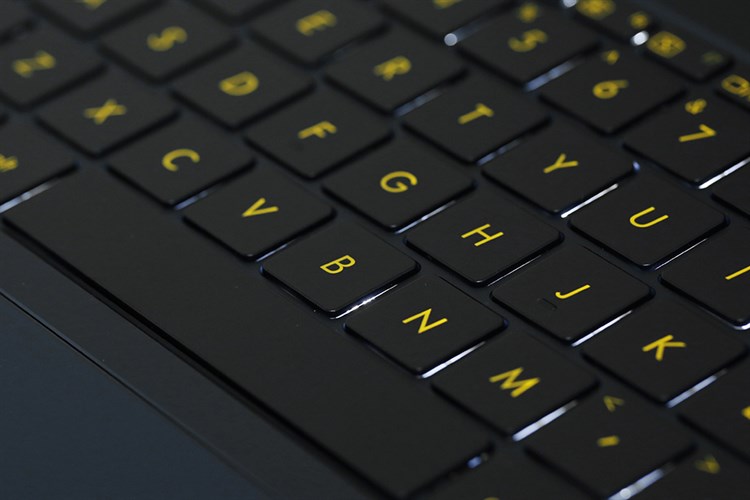 Laptop Asus UX370UA i7 8550U/8GB/512GB/Touch/Win10 (C4217TS) Màu Xanh Dương