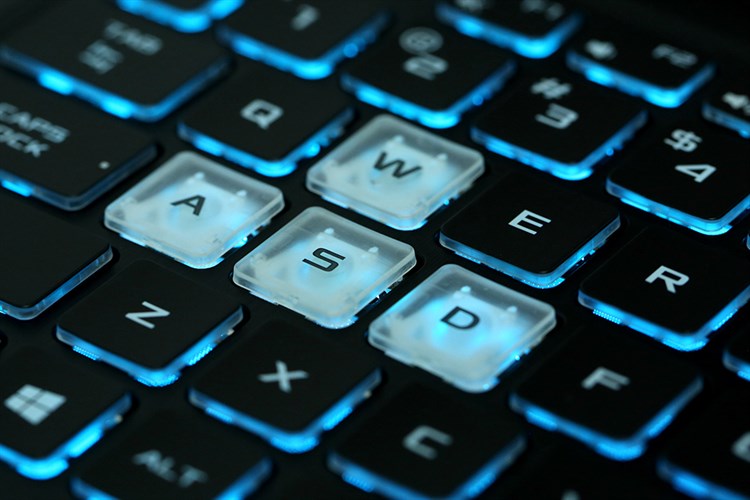 Laptop Asus Gaming FX505GE i5 8300H/8GB/1TB+128GB/4GB GTX1050Ti/Win10 (BQ049T) Màu Đen