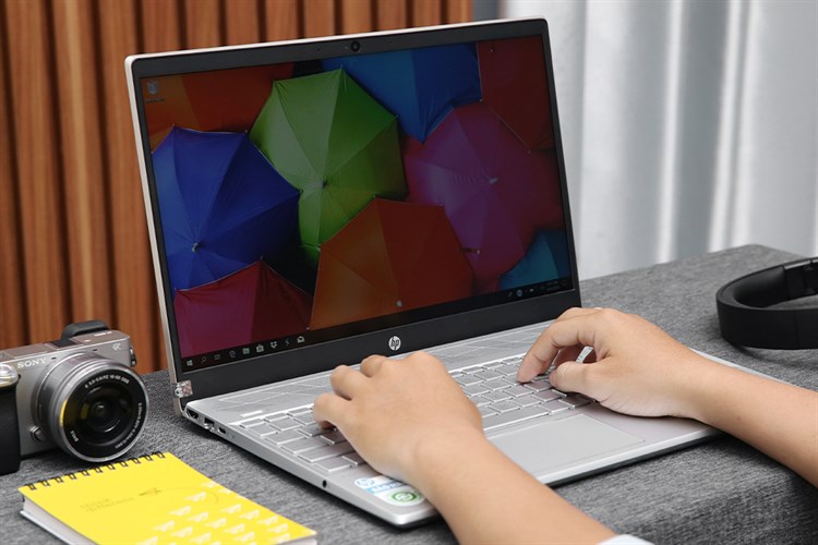 Laptop HP Pavilion 15 cs0016TU i3 8130/4GB/1TB/Win10 (4MF08PA)