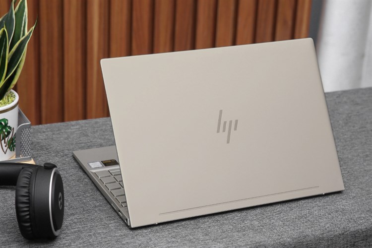 Laptop HP Envy 13 ah1010TU i5 8265U/8GB/128GB/Win10 (5HY94PA) Màu Vàng