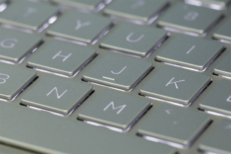 Laptop HP Envy 13 ah1010TU i5 8265U/8GB/128GB/Win10 (5HY94PA) Màu Vàng