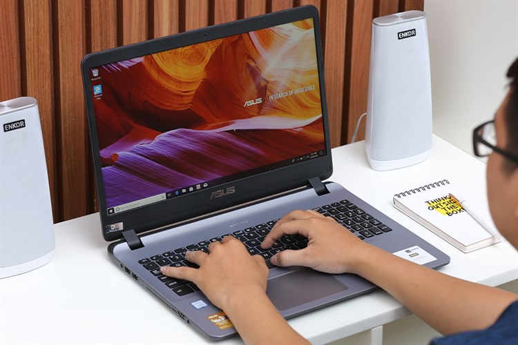 Laptop Asus Vivobook X507UA i3 7020U/4GB/1TB/Win10 (EJ314T)