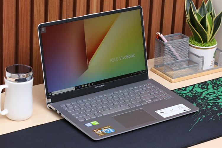 Laptop Asus VivoBook S530UN i5 8250U/4GB/1TB/2GB MX150/Win10 (BQ263T) Màu Xám