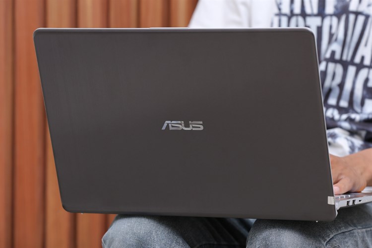 Laptop Asus VivoBook S530UN i5 8250U/4GB/1TB/2GB MX150/Win10 (BQ263T) Màu Xám