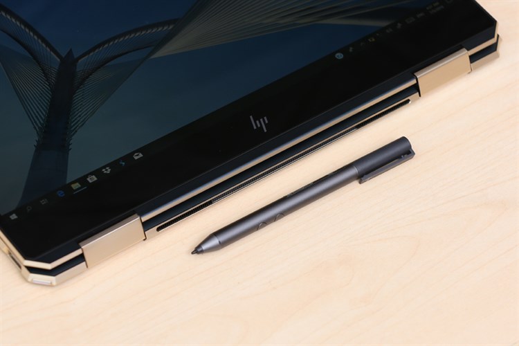 Laptop HP Spectre X360 13 ap0087TU i7 8565U/8GB/256GB/Win10 (5PN12PA) Màu Xanh Dương