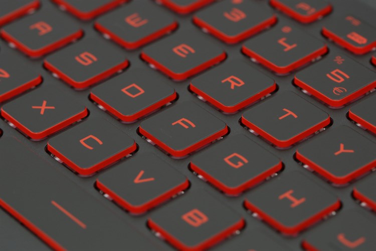 Laptop MSI Gaming GL73 8RC i7 8750H/8GB/1TB/4GB GTX1050/Win10 (230VN)