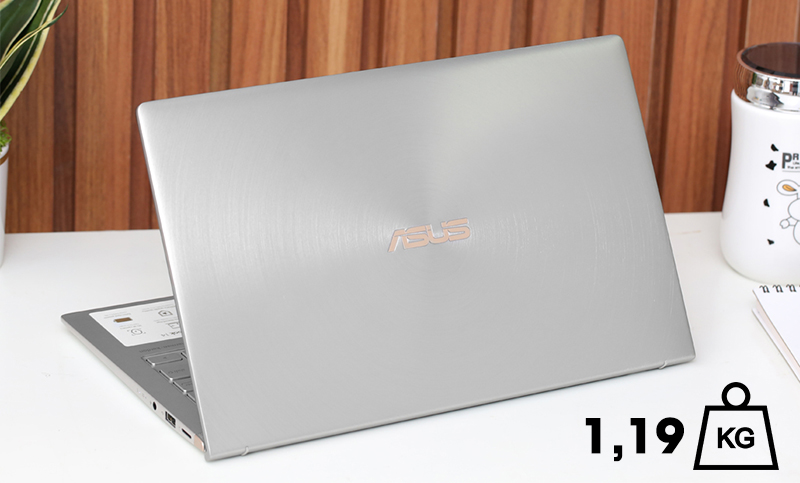Laptop Asus UX433FA-A6124T là thiết kế nhỏ gọn và cực mỏng nhẹ Laptop Asus UX433FA-A6124T là thiết kế nhỏ gọn và cực mỏng nhẹ