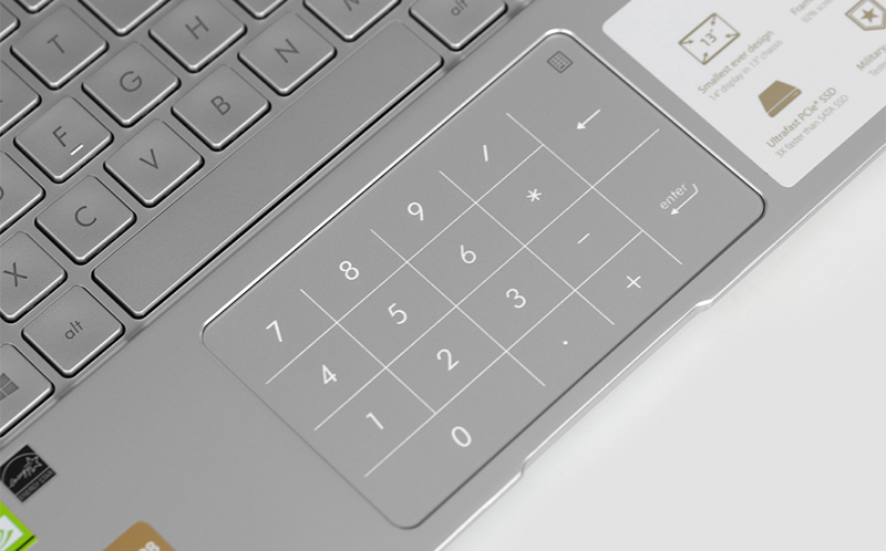 Laptop Asus UX433FA-A6124T tích hợp luôn cụm phím số Laptop Asus UX433FA-A6124T tích hợp luôn cụm phím số