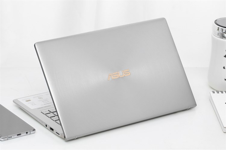 Laptop Asus ZenBook 13 UX333FN i5 8265U/8GB/512GB/2GB MX150/Túi/Win10 (A4125T) Màu Bạc
