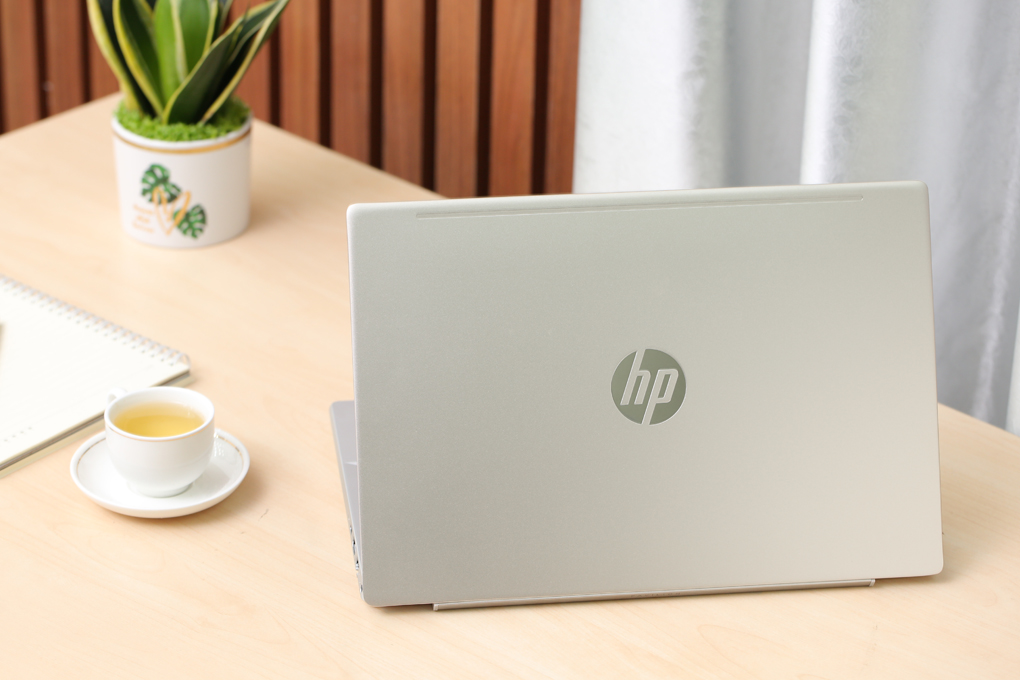 Laptop HP Pavilion 14 ce1014TU i3 8145U/4GB/500GB/Win10 (5JN05PA) Màu Vàng