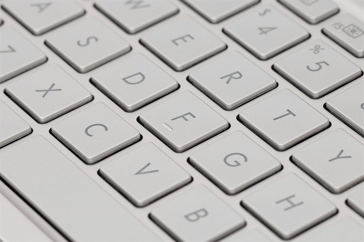 Laptop Asus Zenbook UX333FA i5 8265U/8GB/256GB/Túi/Win10 (A4046T) Màu Bạc