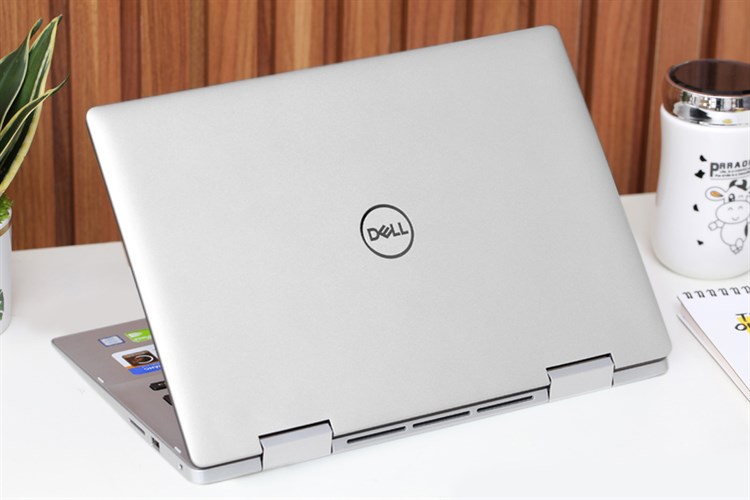 Laptop Dell Inspiron 14 5482 i7 8565U/8GB/256GB/2GB MX130/Touch/Office365/Win10 (C2CPX1) Màu Bạc