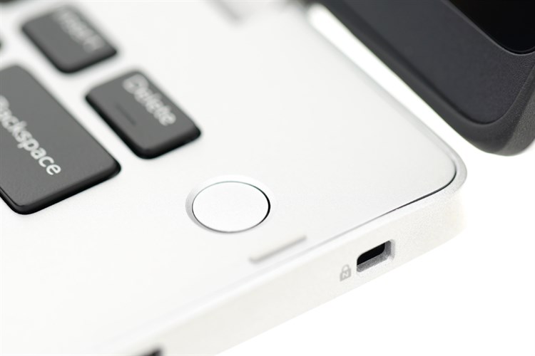 Laptop Dell Inspiron 5482 i7 8565U/8GB/256GB/Touch/Pen/Win10 (C4TI7007W) Màu Bạc