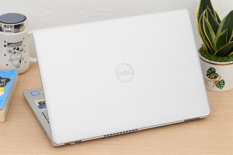 Laptop Dell Inspiron 5584 i5 8265U/4GB/1TB/2GB MX130/Win10 (N5I5384W) Màu Bạc