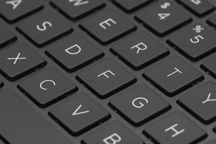 Laptop HP 15s du0040TX i7 8565U/8GB/1TB/ MX130/Win10 (6ZF62PA) Màu Vàng