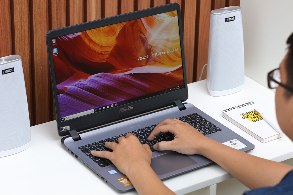Laptop Asus VivoBook X507UF i7 8550U/4GB/1TB/2GB MX130/Win10 (EJ079T) Màu Xám