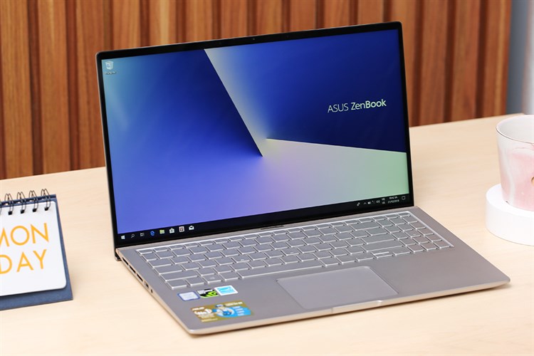 Laptop Asus ZenBook 15 UX533FD i7 8565U/8GB/512GB/2GB GTX1050 Max-Q/Win10 (A9099T)