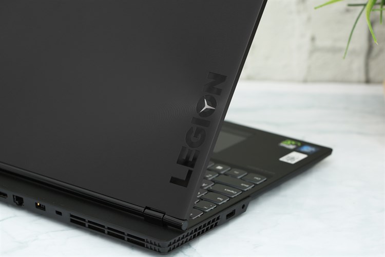 Laptop Lenovo Legion Y530 15 i7 8750H/8GB/2TB+16GB/4GB GTX1050Ti/Win10 (81FV008LVN) Màu Đen