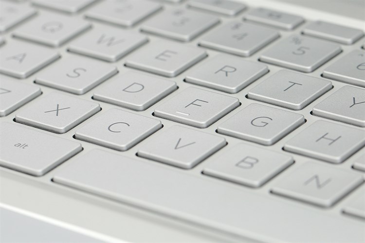 Laptop HP Pavilion 14 ce2038TU i5 8265U/4GB/1TB/Win10 (6YZ21PA)