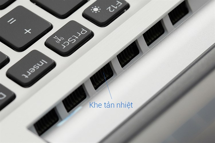 Laptop Dell Inspiron 13 5370 i3 8130U/4GB/128GB/Win10 (N3I3002W) Màu Bạc