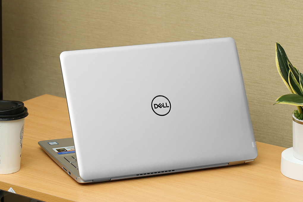 Laptop Dell Inspiron 15 5584 i5 8265U/8GB/2TB/2GB MX130/Win10 (N5I5353W) Màu Bạc
