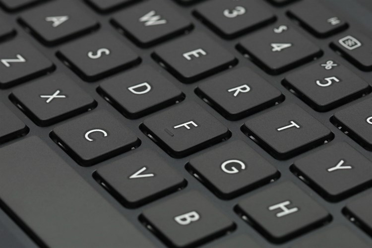 Laptop Asus Rog F560UD i5 8250U/8GB/1TB/ GTX1050/Win10 (BQ400T)