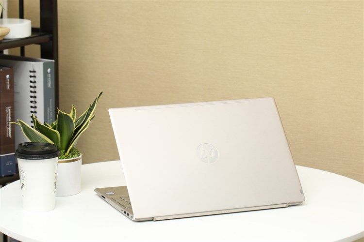 Laptop HP Pavilion 15 cs2035TU i5 8265U/4GB/256GB/Win10 (6YZ08PA) Màu Vàng