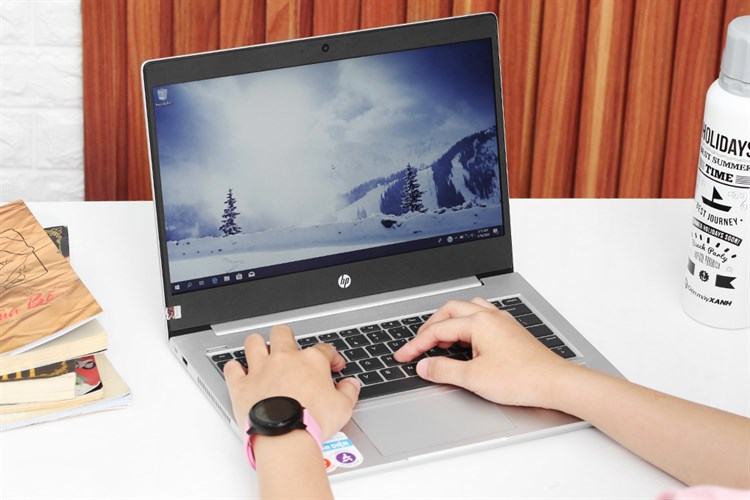 Laptop HP Probook 13 i5 8265U/4GB/1TB/Win10 (5YM98PA) Màu Bạc