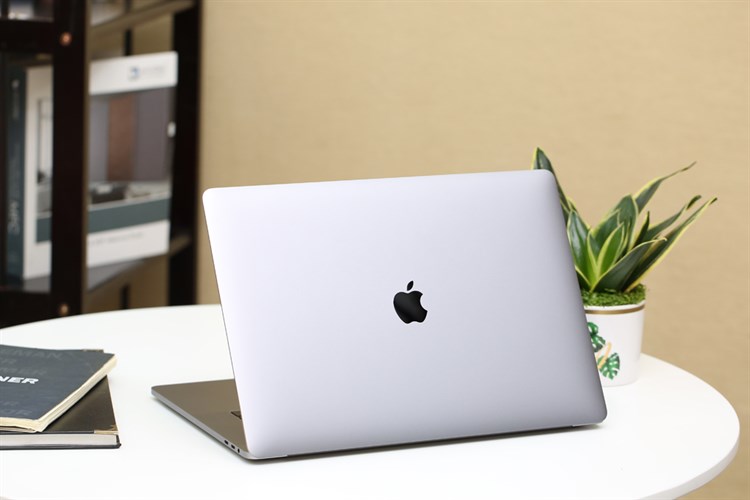 Laptop Apple Macbook Pro 2019 Touch i7 2.6GHz/16GB/256GB/ Radeon 555X (MV902SA/A)