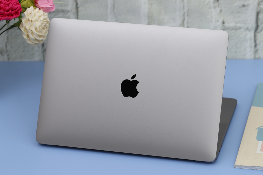 Laptop Apple Macbook Pro 2019 Touch i5 2.4GHz/8GB/256GB (MV962SA/A) Màu Xám