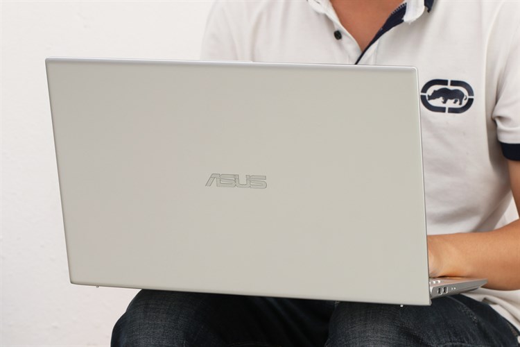 Laptop Asus VivoBook A512F i5 8265U/8GB/512GB/2GB MX250/Win10 (EJ222T) Màu Bạc