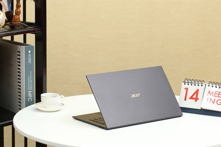 Laptop Acer Swift 7 SF714 52T 76C6 i7 8500Y/16GB/512GB/Touch/Túi/Win10 (NX.H98SV.001) Màu Đen