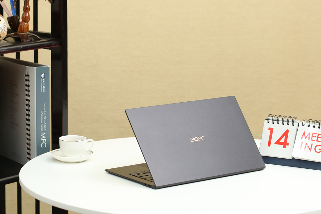 Laptop Acer Swift 7 SF714 52T 76C6 i7 8500Y/16GB/512GB/Touch/Túi/Win10 (NX.H98SV.001) Màu Đen