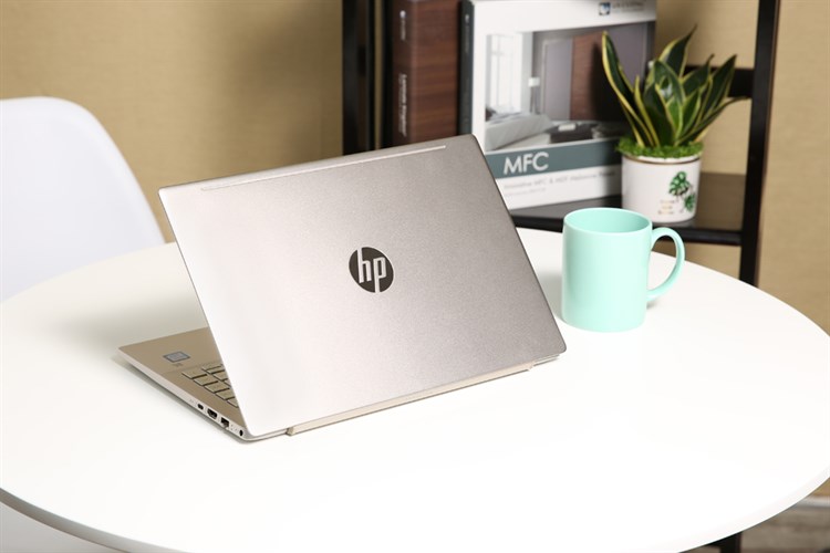 Laptop HP Pavilion 14 ce2035tu i3 8145U/4GB/1TB/Win10 (6YZ18PA) Màu Vàng