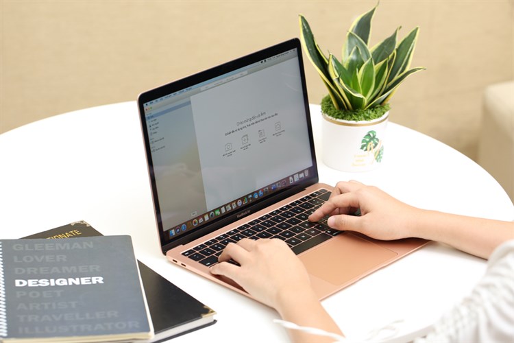 Laptop Apple Macbook Air 2019 i5 1.6GHz/8GB/128GB (MVFM2SA/A)