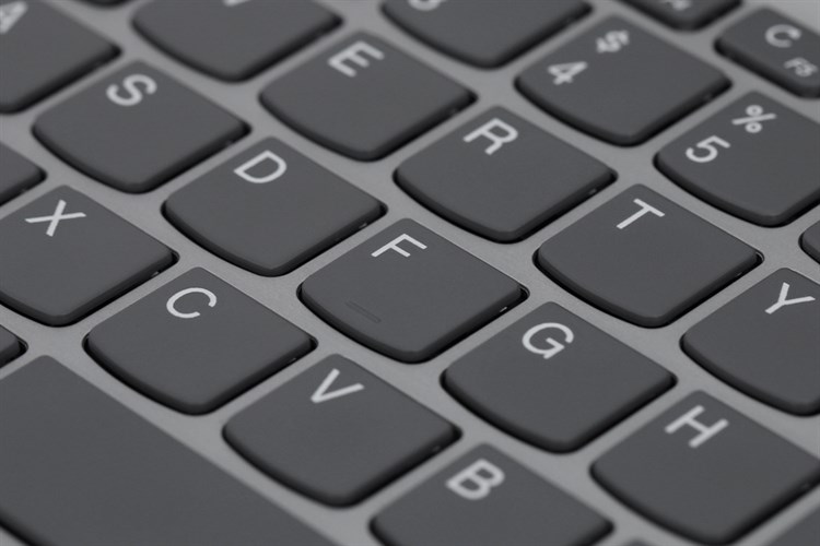 Laptop Lenovo Ideapad S145 15IWL i5 8265U/8GB/256GB/2GB MX110/Win10 (81MV00T9VN) Màu Xám