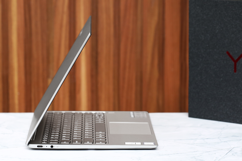 Laptop Lenovo YOGA S730 13IWL i5 8265U/8GB/512GB/Win10 (81J0008SVN) Màu Bạc