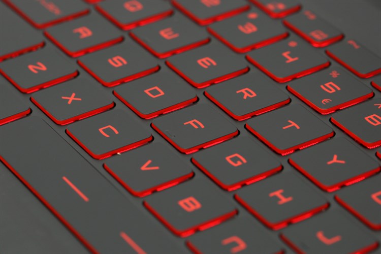 Laptop MSI GF63 9RCX i7 9750H/8GB/512GB/4GB GTX1050Ti/Win10 (645VN)