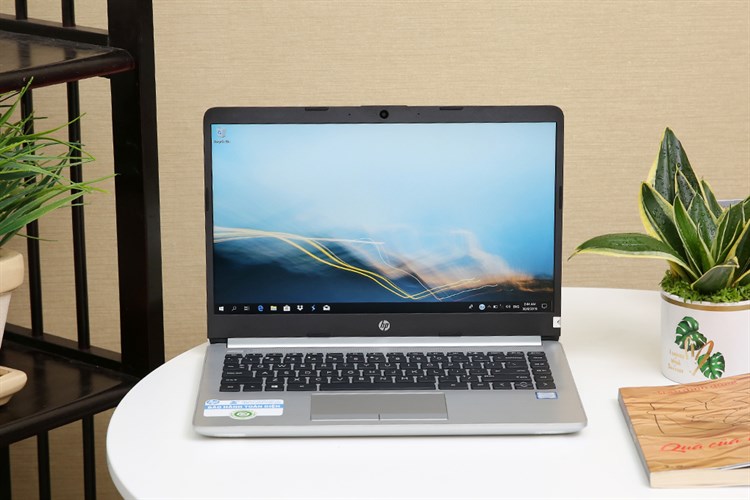 Laptop HP 348 G5 i3 7020U/4GB/256GB/Win10 (7XJ62PA) Màu Bạc
